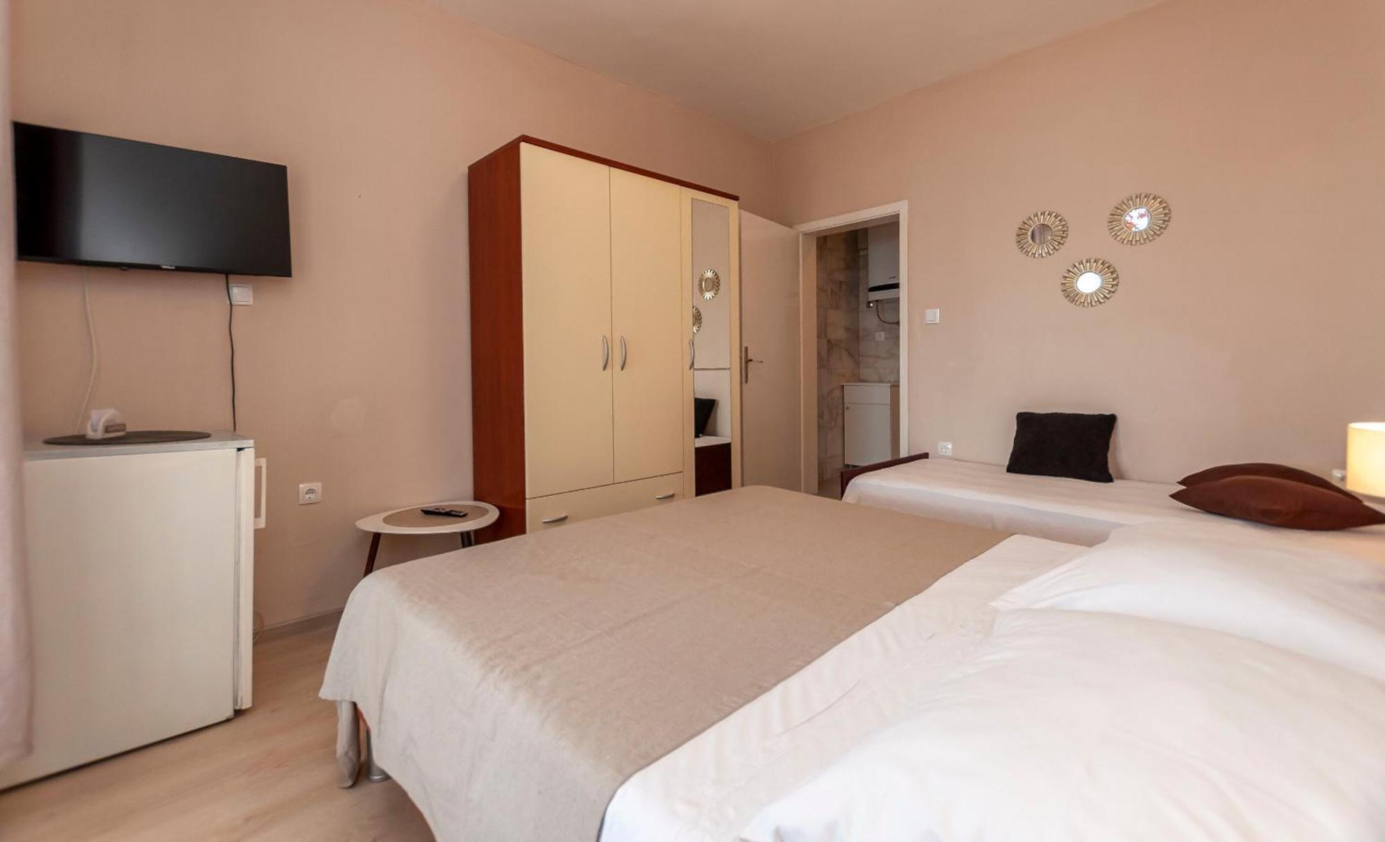 Apartment And Rooms Tatjana Omiš Eksteriør billede