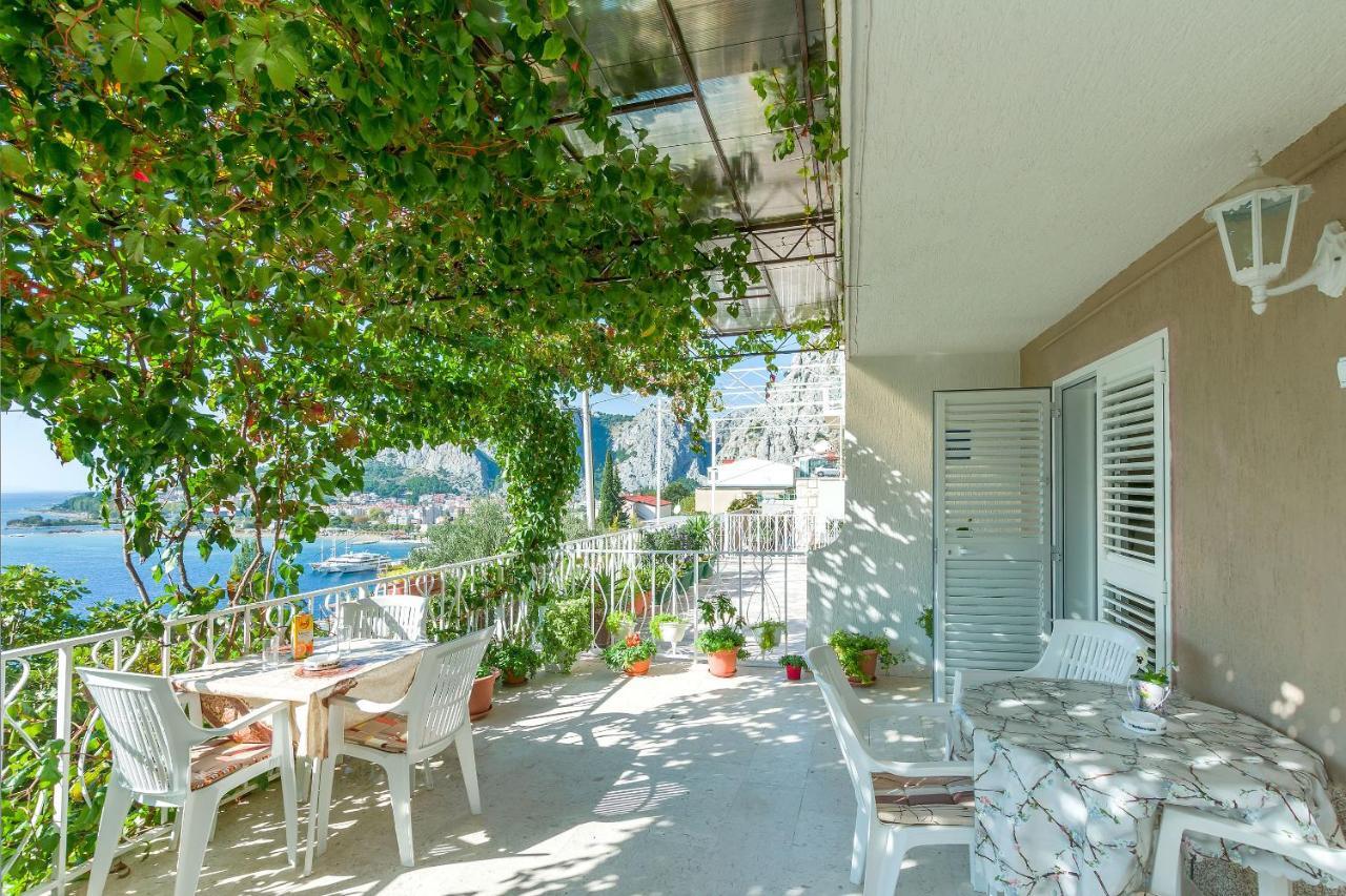 Apartment And Rooms Tatjana Omiš Eksteriør billede